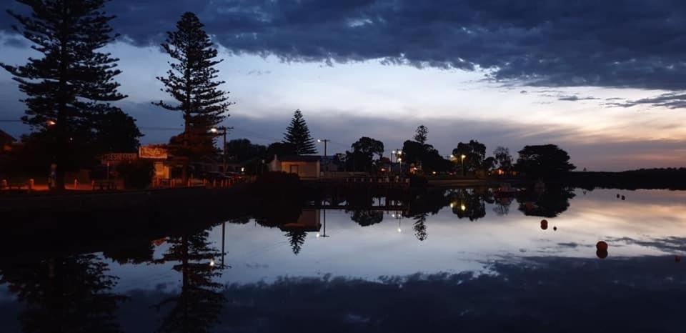 That Seaside Cottage - Fully Equipped Home, 4 Bedrooms On The Foreshore Tooradin Экстерьер фото