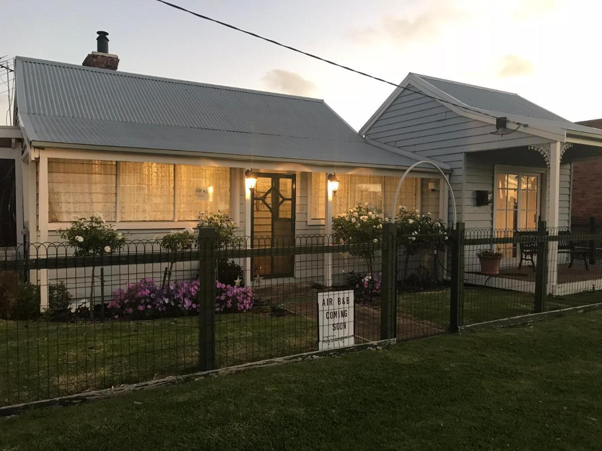 That Seaside Cottage - Fully Equipped Home, 4 Bedrooms On The Foreshore Tooradin Экстерьер фото